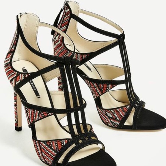 Brand new Zara contrasting fabric heel - Picture 2 of 7